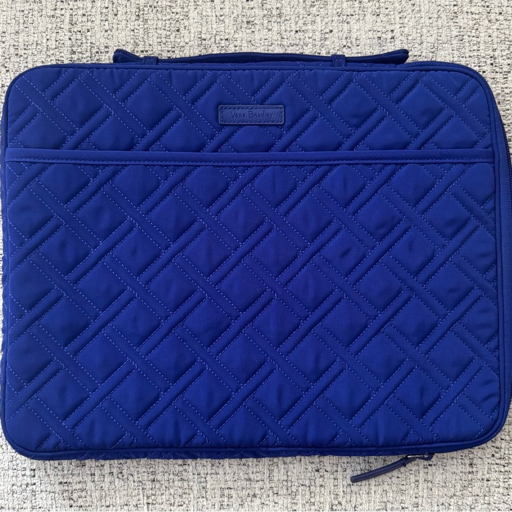LIKE NEW Vera Bradley Blue Quilted Laptop Bag with Padded Protection